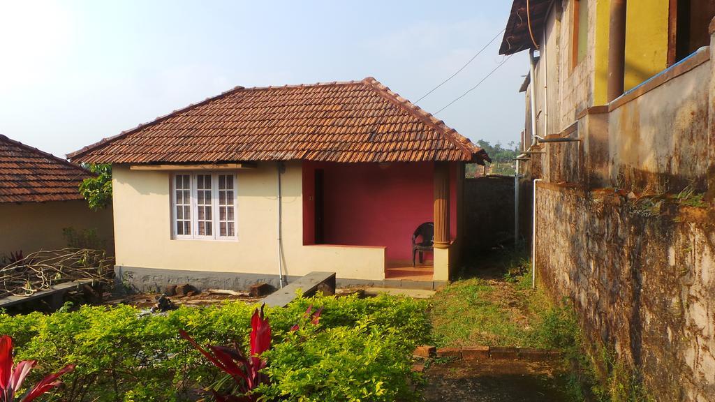 Golf View Cottages Madikeri Exteriör bild