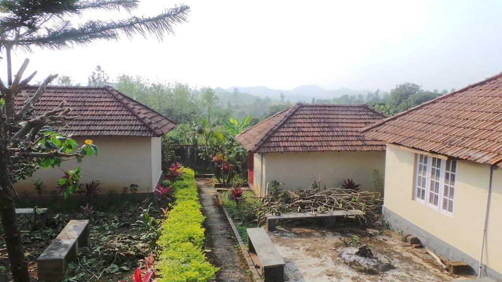 Golf View Cottages Madikeri Exteriör bild